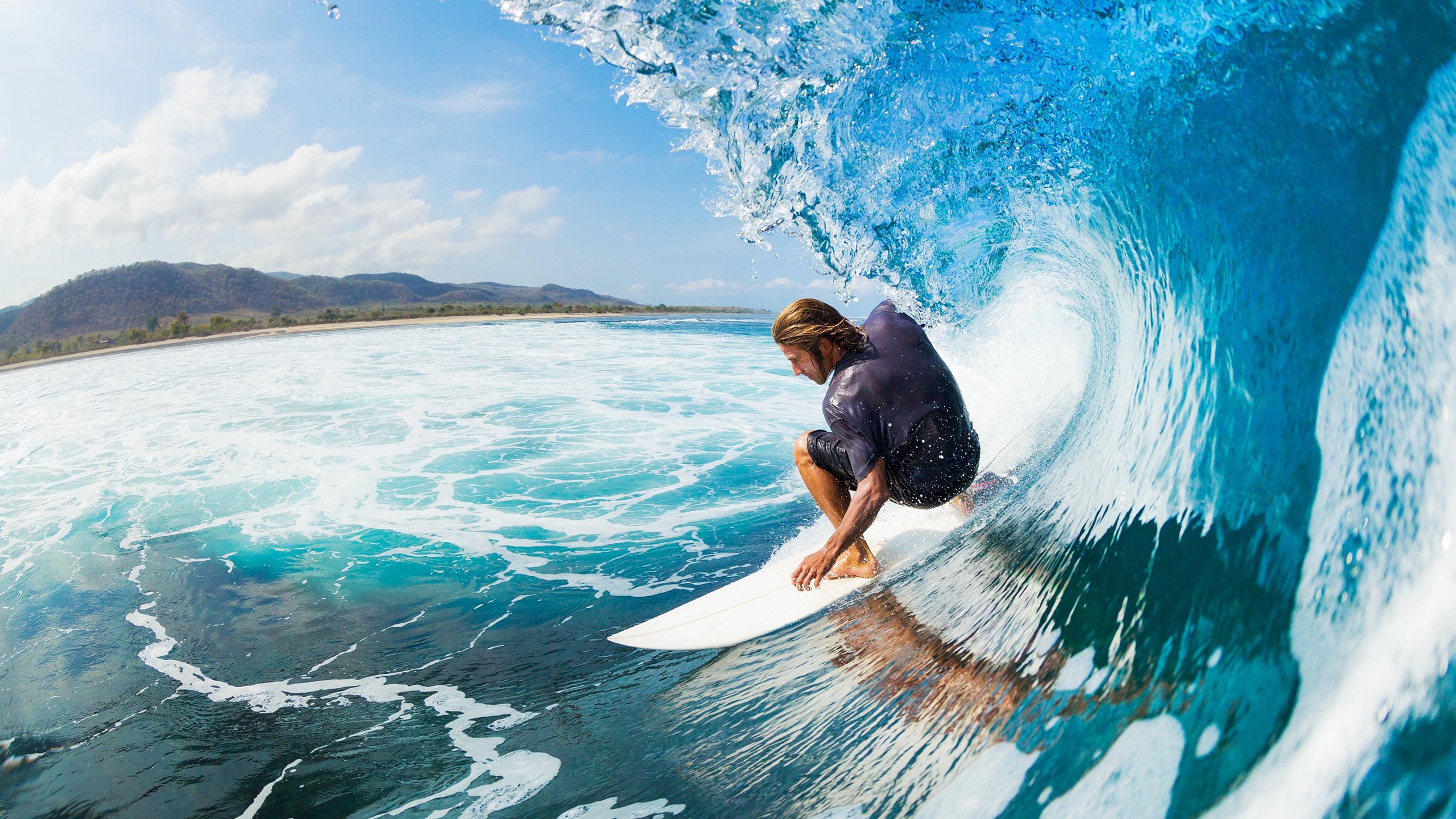 温网2024，阿尔卡拉斯卫冕成功，斯瓦泰克首夺草地大满贯