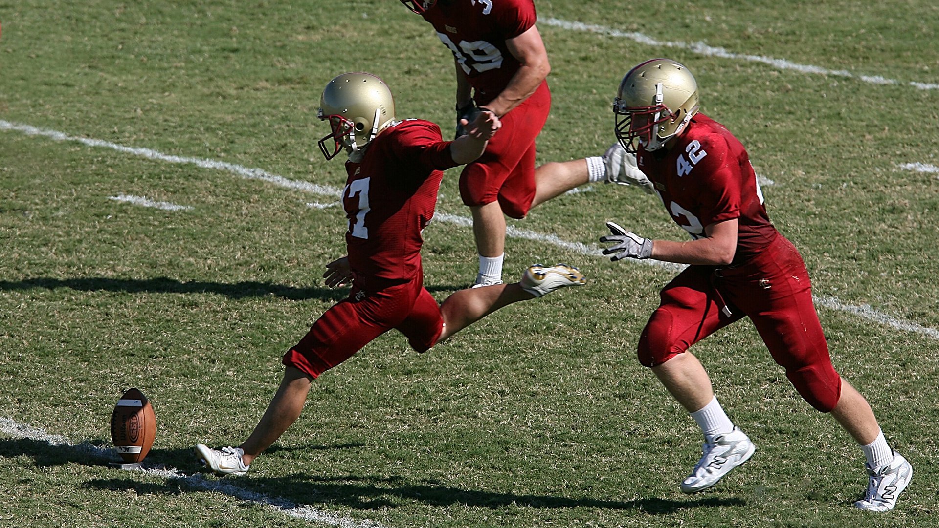 深度战术分析，揭秘球队如何通过策略调整扭转比赛局势